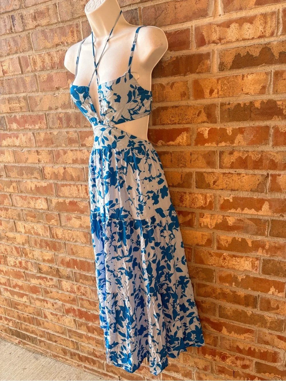 Blue Floral Cutout Maxi Dress - Picture 3 of 10